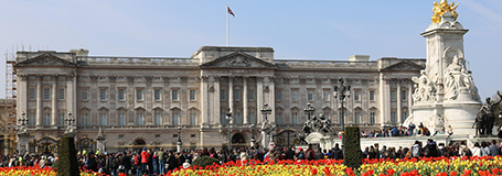 Buckingham Palace in London symbolizing the Royal Assent of the Employment Rights Act 2025 for UK HR compliance.vvvvvvvvvvvvvvvvvvvvvvvvvvvvvvvv
