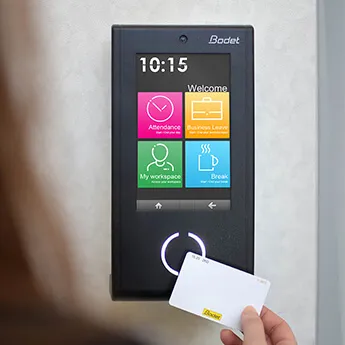 So how does a networked clocking terminal improve working time management?