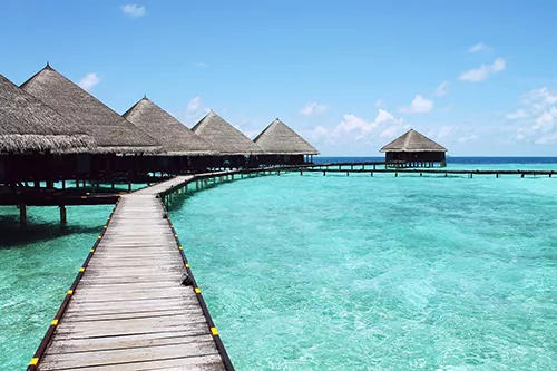 How does annual leave accrual work?