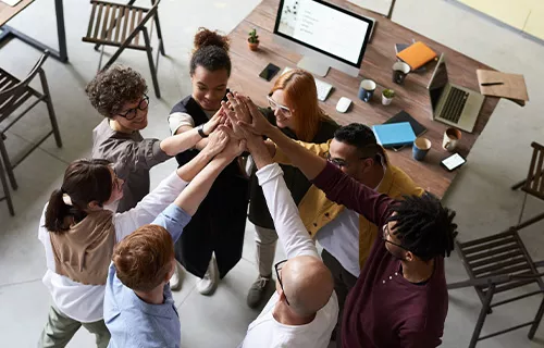 Organise the first days and diversify your integration process
