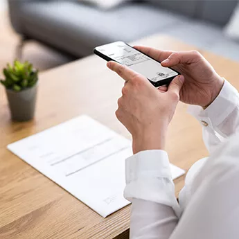 Business expense management software for smartphones